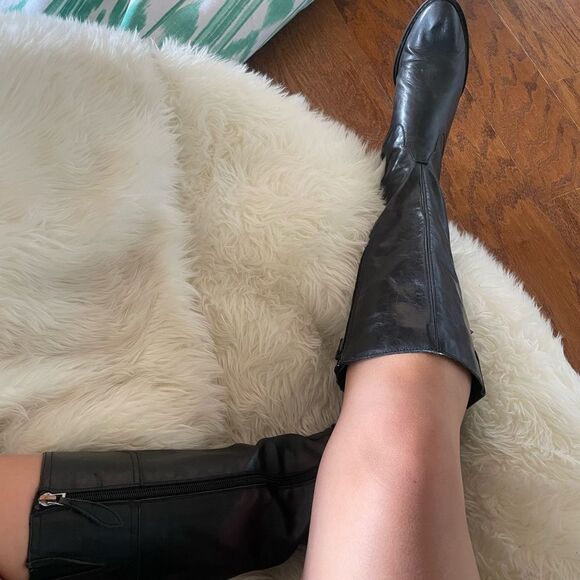 Black knee high boots - Picture 5 of 8